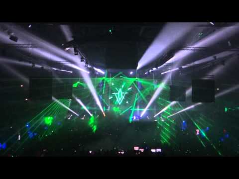Transmission 2014 SK - Markus Schulz (Amazing Laser Show)