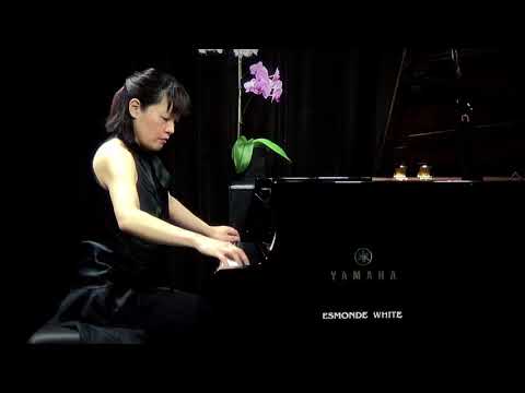 download lagu mp3 mp4 Alexina Louie, download lagu Alexina Louie gratis, unduh video klip Alexina Louie