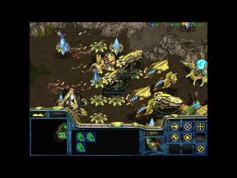 StarCraft BroodWar - Lost Temple - Carriers eliminating 3 opponents