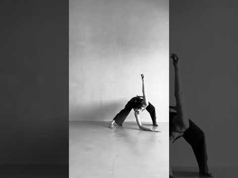 #improvisationdance #dance #danza #contemporarydance #dancer #dancelife #ballet #ballare #danse