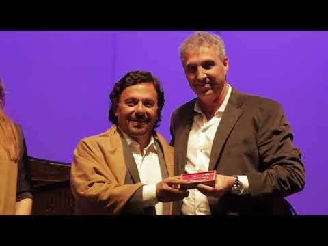 Sáenz participó en la entrega de galardones a personalidades del arte y la ciencia de la fundación Parnassos