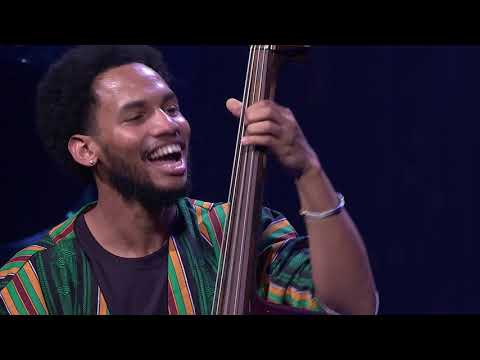 Aniel Someillan | Canto de Xangô (P. Baden Powel e Vinícius de Moraes) | Instrumental Sesc Brasil