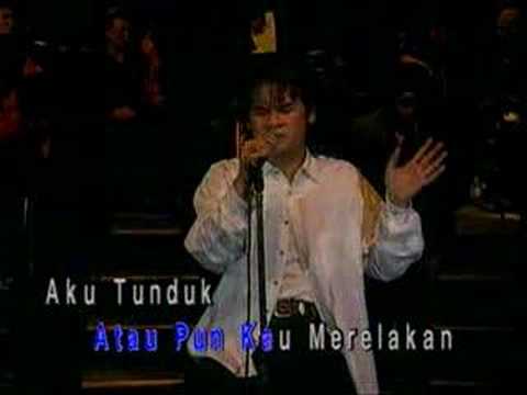 Di Bayang Awan - Awie