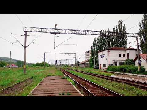 Trenul IR 1834 Timișoara-Nord-iași soseste/paraseste gara Dolhasca