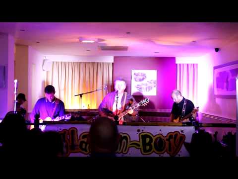 THE JADE ASSEMBLY - MVI 4288 @ GLASTON-BURY 2013