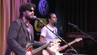 Bob Schneider - Let The Light In (Live in the Bing Lounge)