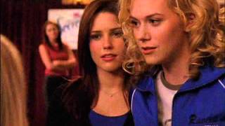 One Tree Hill Musique/Music - 117 - Junior Senior - Good Girl, Bad Boy - [Lk49]