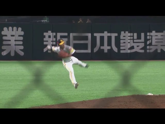 【4回表】捕ってすぐ1塁!! ホークス・今宮 軽快に打球を処理!! 2017/3/22 H-T