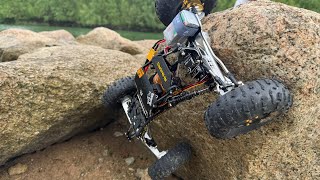 Rhino W1  Wheelbase 330mm crawling