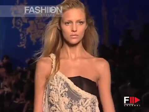 Fashion Show "Blumarine" Autumn Winter 2006 / 2007 Milan 4 of 4 by Fashion Channel