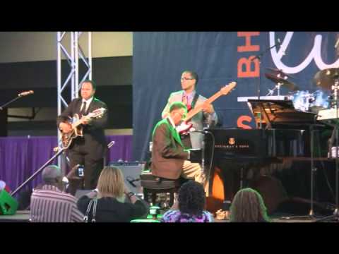 Ramsey Lewis Performs "Sun Goddess" Live @ BHCP 2013