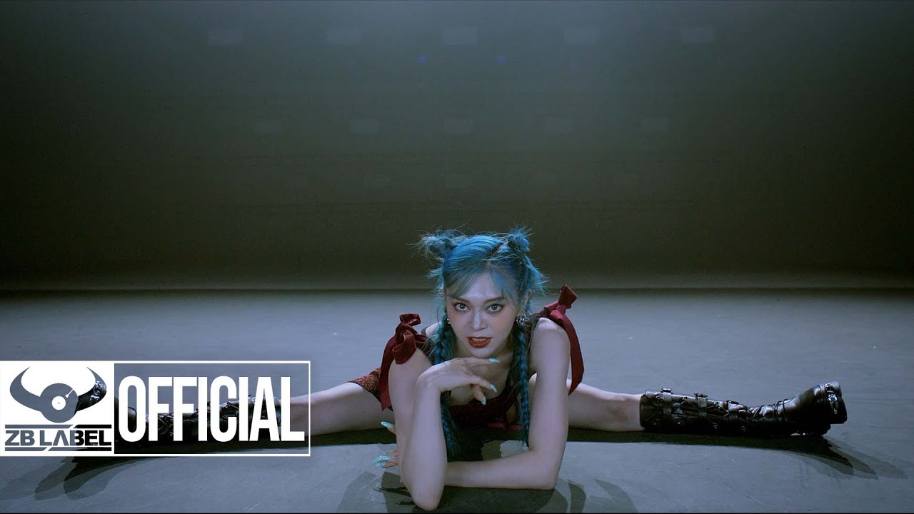 AleXa — Wonderland (Performance Video)
