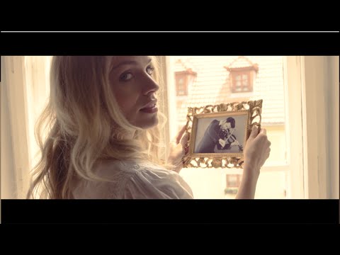 Peter Bažík - RÁTAJ S TÝM (Official Music Video)