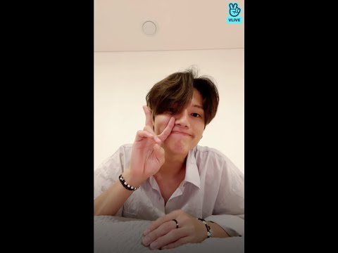 [Engsub] [VLIVE] ATEEZ (에이티즈) Wooyoung (우영) live '두둥등장'