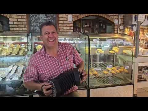 Frikkie MacDonald met Ou Sampie en Ou Waenhuis keurspel