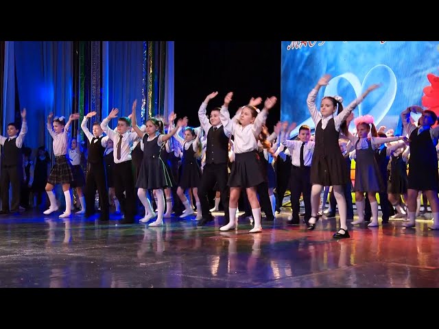 Ангарская гимназия №8 отметила 40-летний юбилей