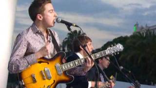 Miles Kane - Come Closer (Live au Festival de Cannes)