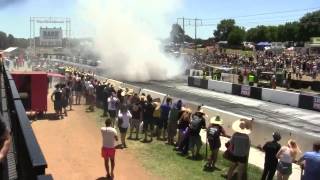 preview picture of video '1st Solo Burnout on the new Summernats Pad'