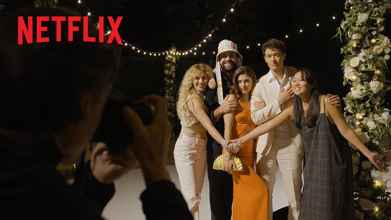 Miniature de la vidéo Behind-the-Scenes of Author Emily Henry's Cameo du film People We Meet on Vacation