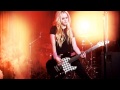 Avril Lavigne - Everything Back But You (Official ...