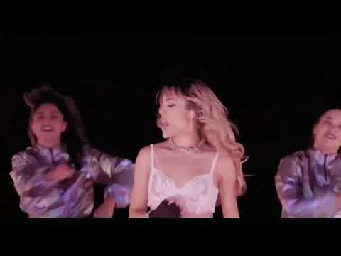 Danna Paola - Cachito (En Vivo) en el Evento Exclusivo de Samsung México