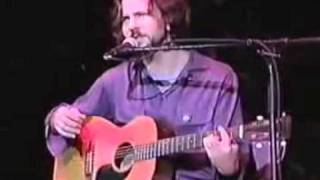 Eddie Vedder - I am a patriot (acoustic - live @ Ralph Nader rally in 2000)