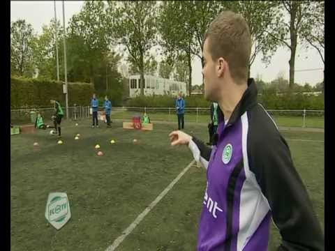 Sportwetenschapper Wouter Frencken test FC Groningen/Cambuur B1