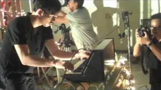 Neon Lights (behind the scenes analog freestyle)