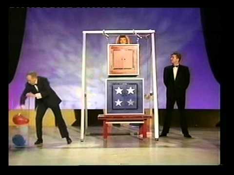 Paul Daniels magic show illusion-No Spoilers.