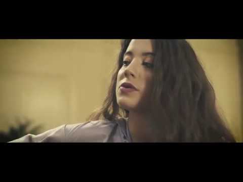 download lagu mp3 mp4 Lisa Oribasi, download lagu Lisa Oribasi gratis, unduh video klip Lisa Oribasi