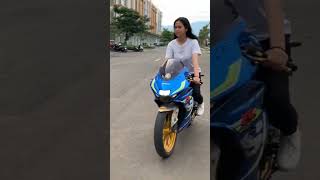 Download lagu kumpulan video cewek cantik naik motor | episode 34 #supermotocantik mp3