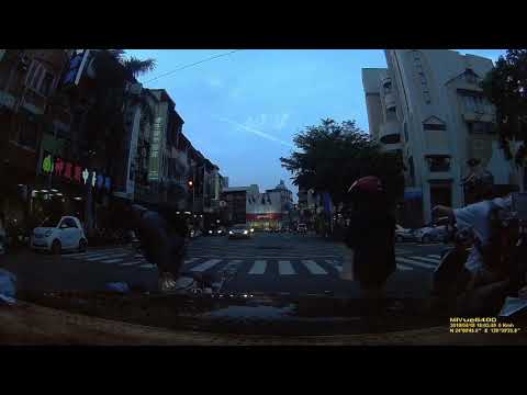 【車禍目擊】2019/04/18_18:03 台中市西屯區漢口路一段與忠義街口