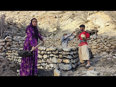 🏔️💛 Nomadic Life in the Zagros | Stone Shelter Building 🪨, River Fishing 🐟 & Outdoor Lunch 🍗🍚