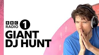 Radio 1 Goes Off Air For 5 Minutes in Radio 1&#39;s Giant DJ Hunt | 21/07/2023