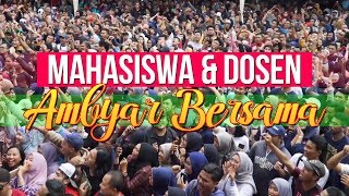 Download lagu Mahasiswa dan Dosen Ambyar Bersama di UNIBRAW MALANG mp3 Download lagu Mahasiswa dan Dosen Ambyar Bersama di UNIBRAW MALANG mp3