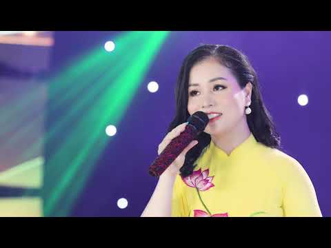 Thể hiện bởi Thúy Hà