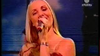 H &amp; Claire (Steps) - interview + Half a Heart - Studio Disney