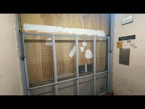 EPIC MOTOR: Montgomery Dry-Powered Hydraulic Freight Elevator @ Ross Park Mall - Pittsburgh, PA