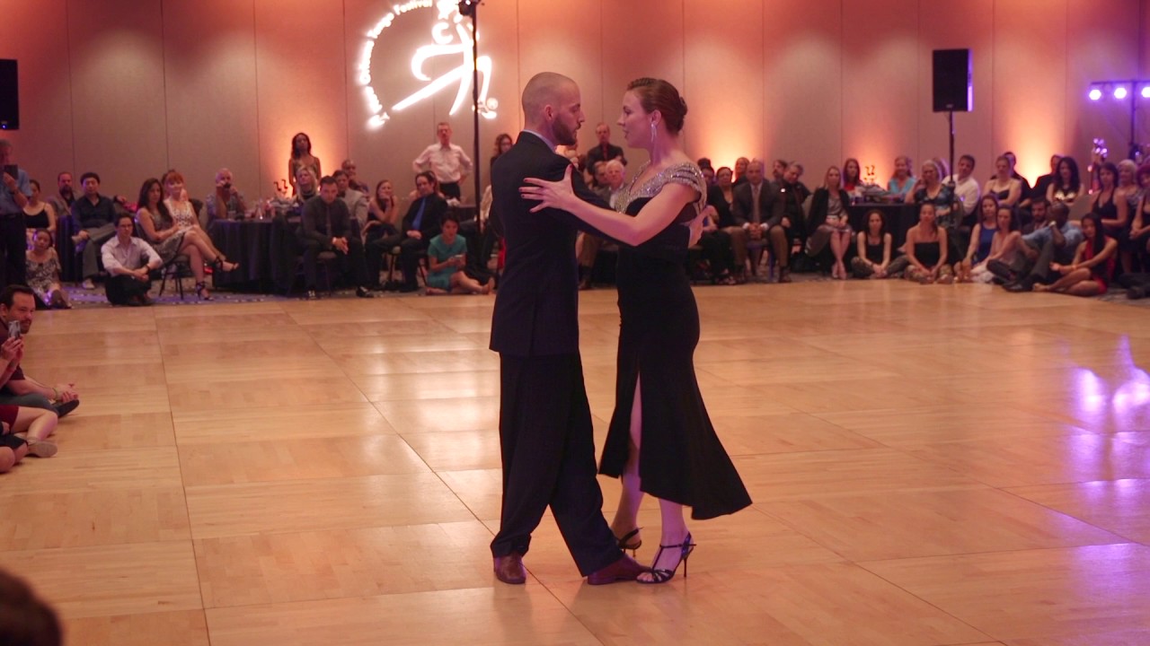 Liz & Yannick Vanhove 2 of 3