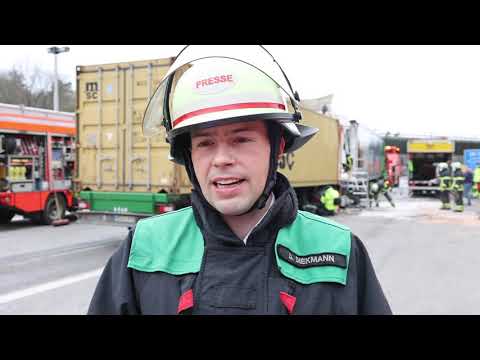 Tödlicher Lastwagenunfall auf der A7 in Hamburg