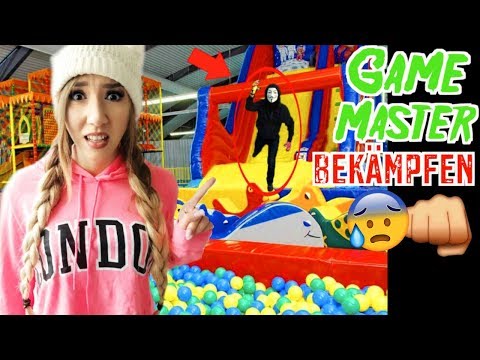 INDOORSPIELPLATZ Game MASTER alleine NACHTS treffen und IHN bekämpfen...