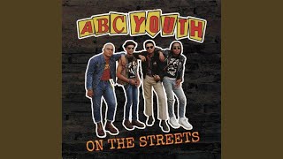 Download lagu Ayahku Kahwin Lagi (Bonus Track) mp3 Download lagu Ayahku Kahwin Lagi (Bonus Track) mp3