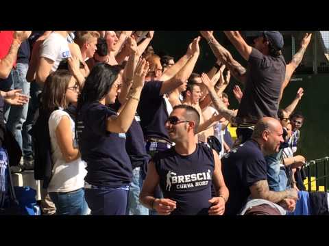 Avellino Brescia la Curva Nord Brescia canta