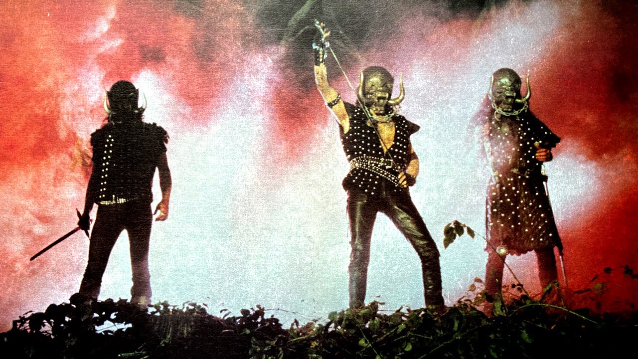 Motörhead - Iron Fist Promotional Film - YouTube