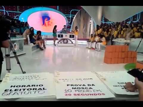 Cinthia Santos no programa Passa ou Repassa