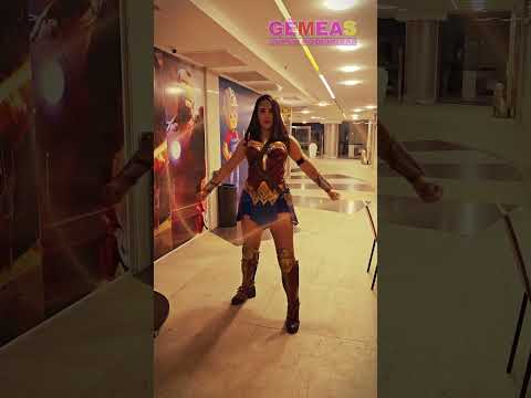 INCRÍVEL TRANSFORMAÇÃO DA GAROTA LAVÍNIA NA MULHER MARAVILHA