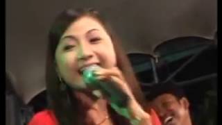 Download lagu Rembulan Merah Monica mp3