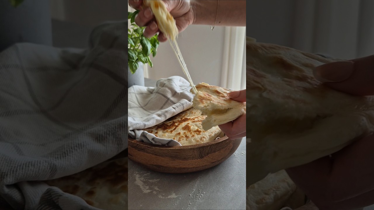 YouTube-Video: Herzhafte Kartoffel-Käse-Taschen: Das ultimative Soulfood aus der Pfanne