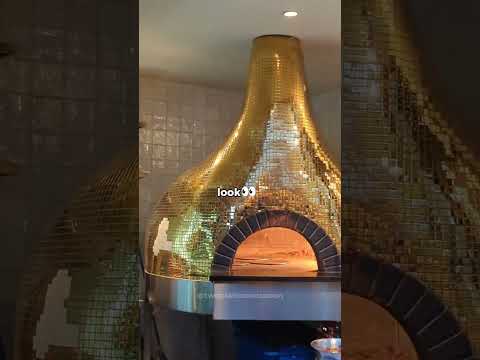 The BEST Wood-Fired Pizza 🍕 in Sydney? 🤩 #shorts #pizza