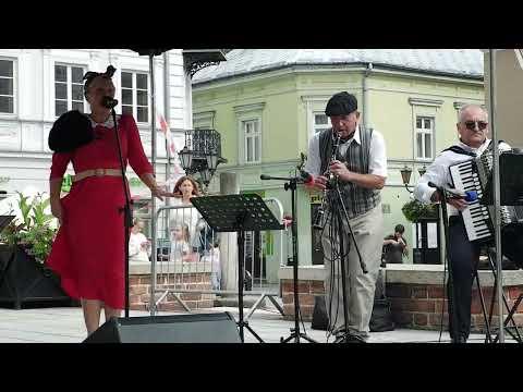 Z Golesz Orkiestra "Zwiędła miłość / Natasza tańczy / Zabawa (panna Mania jak dorożka zaiwania)"